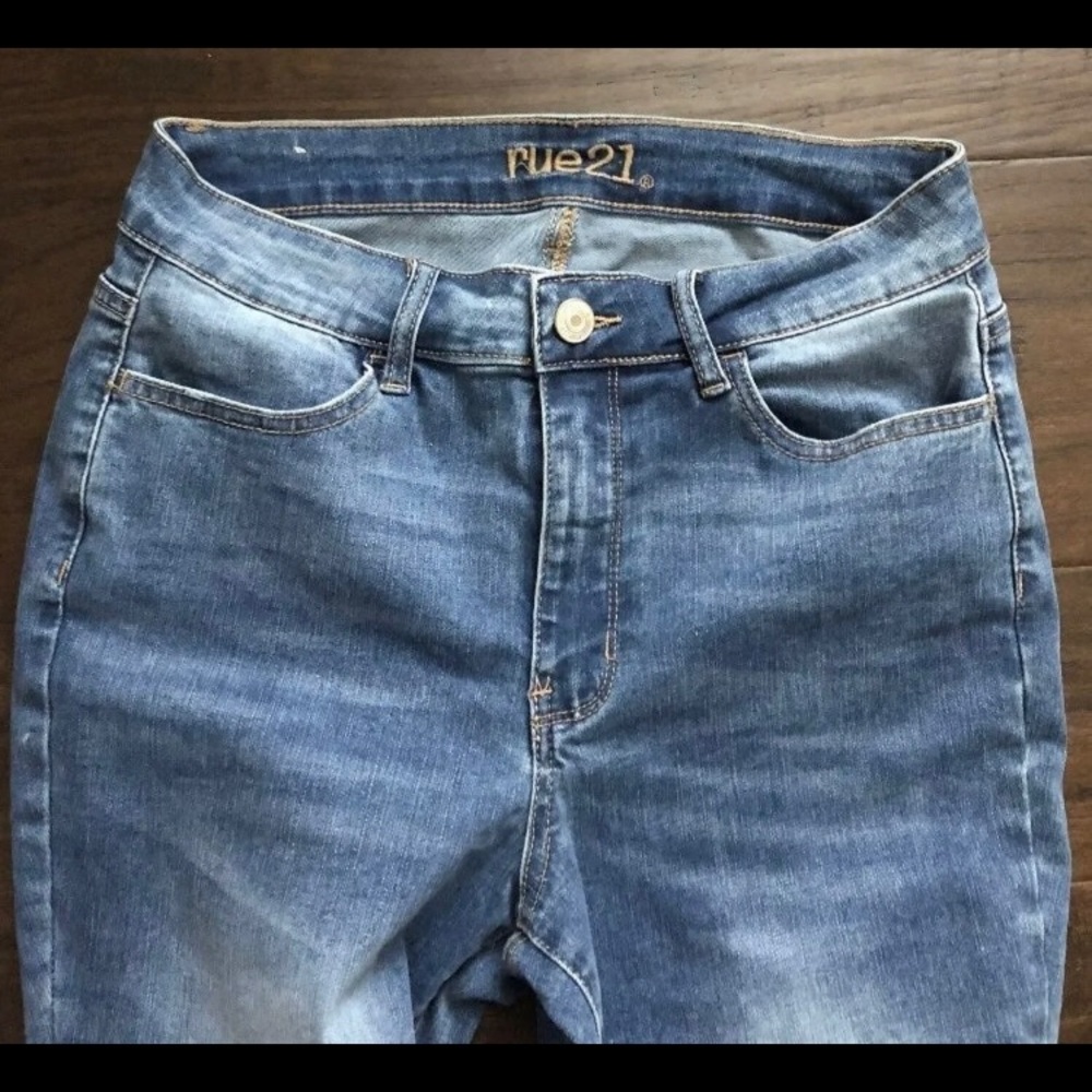 Women’s rue 21 NWOT skinny jeans